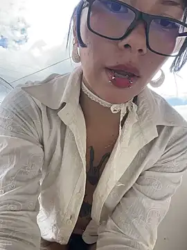 Snapshot of Namii_cute chatting on 01/16/26, 06:56 Namii cute online show from 01/16/26, 06:56