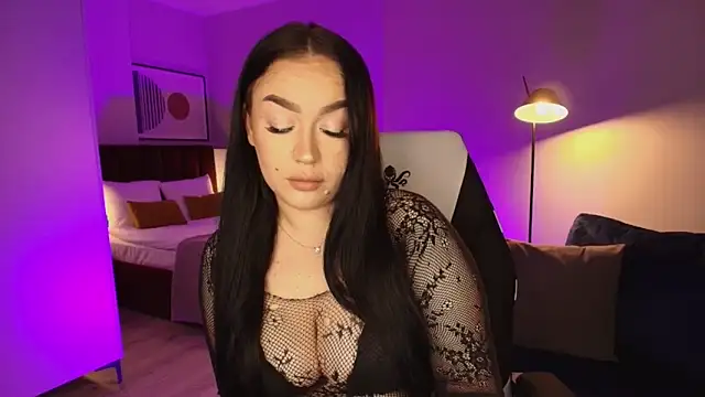 tinafox  online show from 01/19/26, 08:07