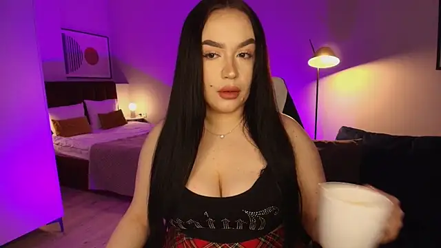 tinafox  online show from 02/25/26, 08:02