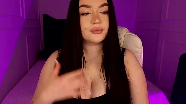 tinafox  online show from 03/09/26, 08:07