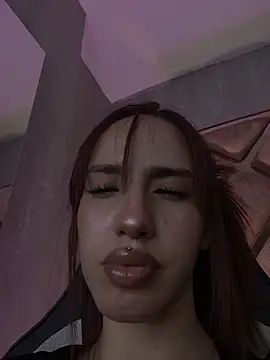 elodie rouge online show from 04/23/26, 12:29