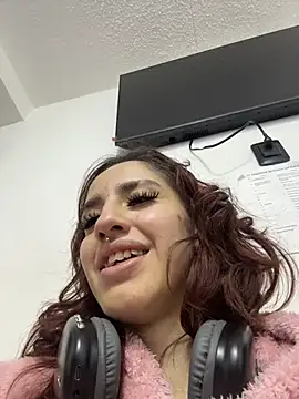 elodie rouge online show from 07/10/26, 12:41