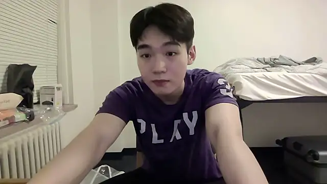 Snapshot of hoon025 chatting on 01/15/26, 07:35 hoon025 online show from 01/15/26, 07:35