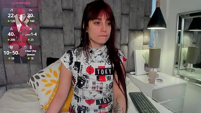 JenniQ69 online show from 04/27/26, 06:39
