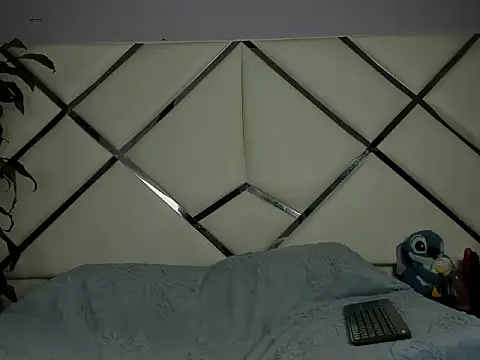 RossyAlvarez online show from 04/23/26, 09:06