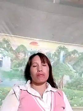 Gummiesu online show from 04/23/26, 02:08