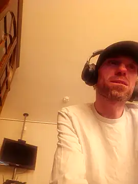 Snapshot of BlnAktivGay chatting on 04/03/26, 02:48 BlnAktivGay online show from 04/03/26, 02:48