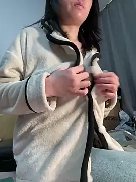 Cheating-wife online show from 04/15/26, 06:31