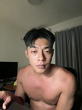Snapshot of Yooo17 chatting on 08/08/26, 05:48 Yooo17 online show from 08/08/26, 05:48