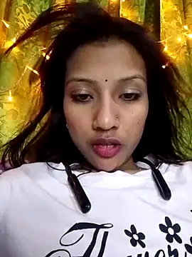 Maliha Chowdhury online show from 04/02/26, 11:24