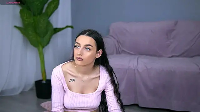 Snapshot of ElaraVixen chatting on 02/18/26, 07:32 ElaraVixen online show from 02/18/26, 07:32