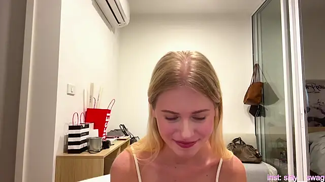 Snapshot of Slay_Swag chatting on 02/17/26, 10:12 Slay Swag online show from 02/17/26, 10:12