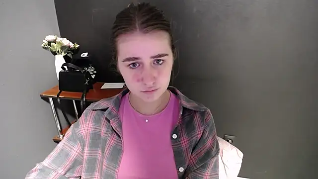 Sunny siren online show from 03/12/26, 01:39