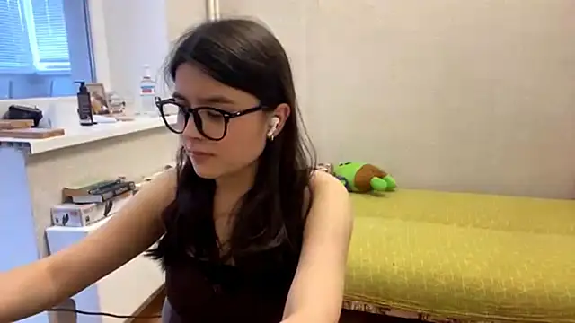Snapshot of SaintMari chatting on 06/28/26, 03:18 SaintMari online show from 06/28/26, 03:18