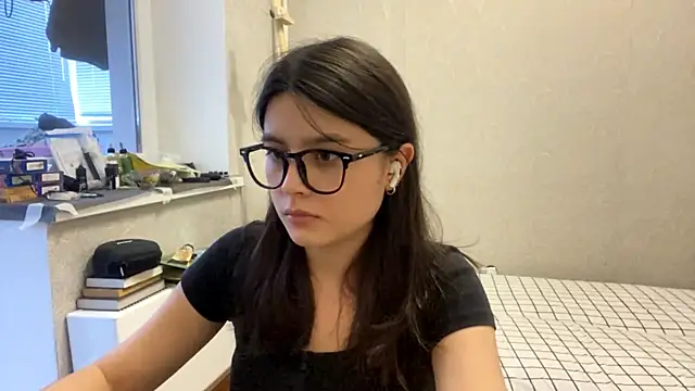 Snapshot of SaintMari chatting on 08/03/26, 02:22 SaintMari online show from 08/03/26, 02:22