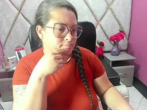 Sarah Boobs  online show from 04/09/26, 06:19