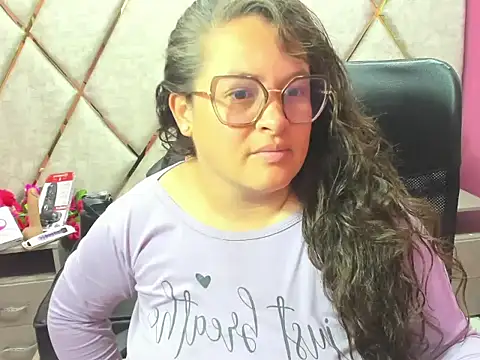 Sarah Boobs  online show from 04/21/26, 03:57