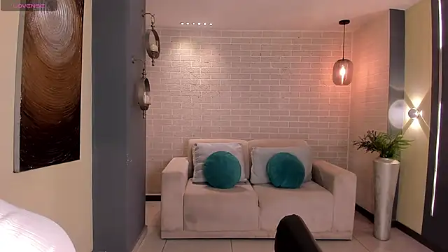 Snapshot of MilaVelvet_ chatting on 02/10/26, 12:20 MilaVelvet online show from 02/10/26, 12:20