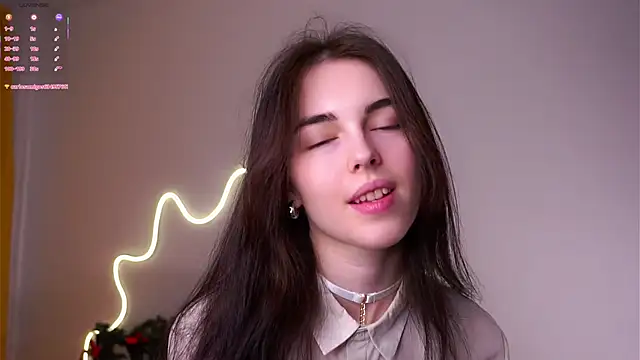 Snapshot of MirnaTellado chatting on 02/04/26, 06:03 MirnaTellado online show from 02/04/26, 06:03