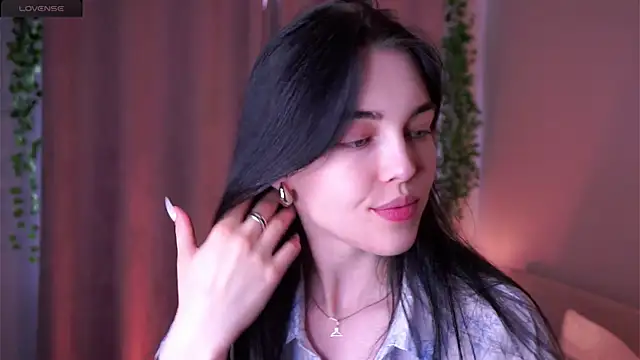 Snapshot of MirnaTellado chatting on 05/12/26, 07:27 MirnaTellado online show from 05/12/26, 07:27