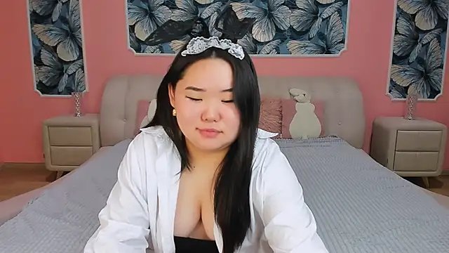 Snapshot of YUMI_G chatting on 02/27/26, 08:31 YUMI G online show from 02/27/26, 08:31