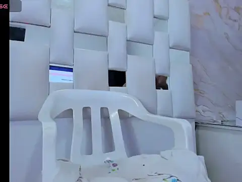 Mariam Rossee online show from 04/24/26, 01:30