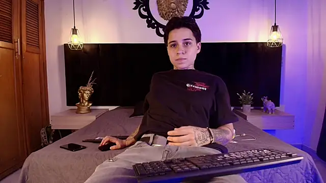 Parker Noah online show from 01/17/26, 08:01