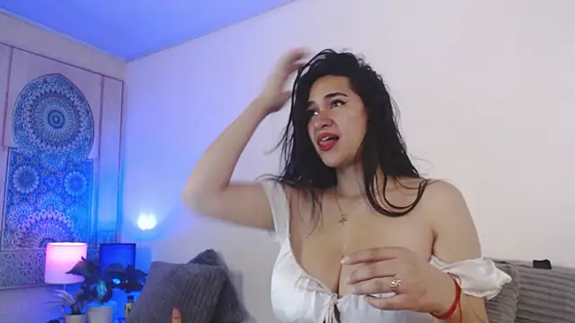 Snapshot of pandora922_DH chatting on 02/03/26, 01:16 pandora922 DH online show from 02/03/26, 01:16