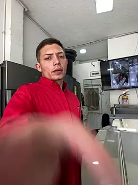 santiObrero online show from 03/07/26, 04:37