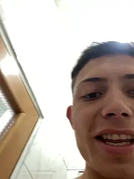 santiObrero online show from 03/11/26, 03:29