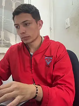 santiObrero online show from 04/28/26, 03:28