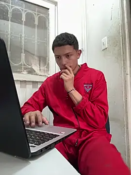 santiObrero online show from 05/01/26, 03:27