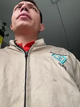 santiObrero online show from 05/13/26, 03:20