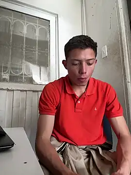 santiObrero online show from 06/25/26, 02:54