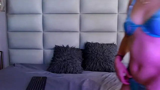 miss-liz- online show from 02/28/26, 06:20