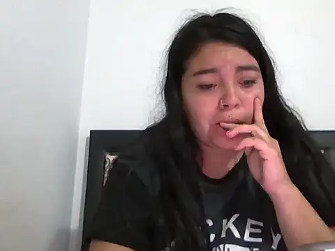 NatalyySexy2123 online show from 04/23/26, 04:20