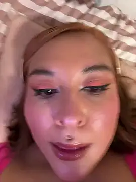 Snapshot of Nailealipsglossy chatting on 02/15/26, 10:14 Nailealipsglossy online show from 02/15/26, 10:14