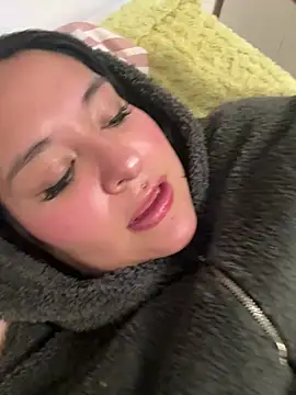 Snapshot of Nailealipsglossy chatting on 02/22/26, 09:46 Nailealipsglossy online show from 02/22/26, 09:46