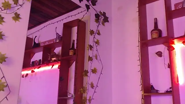 eliana meaw online show from 04/21/26, 01:07