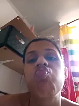 Snapshot of mitzukywinteer chatting on 02/10/26, 05:28 mitzukywinteer online show from 02/10/26, 05:28