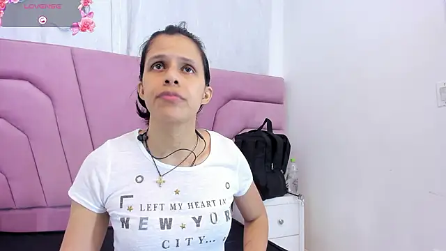 Snapshot of mitzukywinteer chatting on 03/01/26, 08:22 mitzukywinteer online show from 03/01/26, 08:22