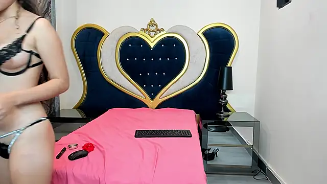 SofiaArsila online show from 02/16/26, 12:01