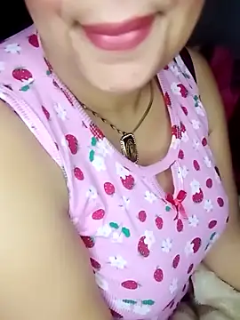 Snapshot of Naughty-Yousra chatting on 02/07/26, 05:44 Naughty-Yousra online show from 02/07/26, 05:44