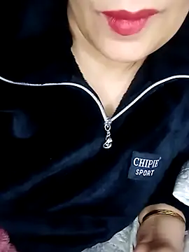 Snapshot of Naughty-Yousra chatting on 02/22/26, 08:57 Naughty-Yousra online show from 02/22/26, 08:57