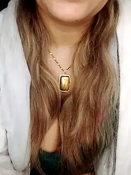 Snapshot of Naughty-Yousra chatting on 02/26/26, 01:54 Naughty-Yousra online show from 02/26/26, 01:54