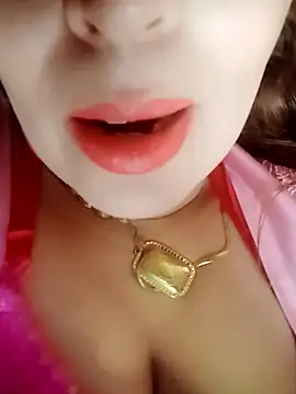 Naughty-Yousra online show from 04/24/26, 02:52