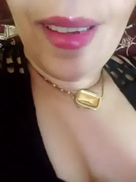 Naughty-Yousra online show from 05/16/26, 08:44