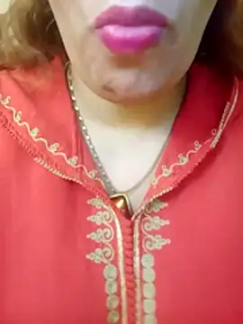 Naughty-Yousra online show from 05/16/26, 12:26