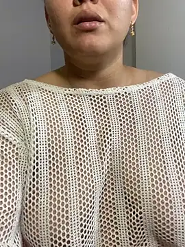 Helena-Paola online show from 06/10/26, 06:12