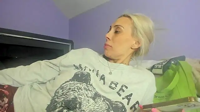 Snapshot of LindseyFAFO chatting on 02/01/26, 07:34 LindseyFAFO online show from 02/01/26, 07:34